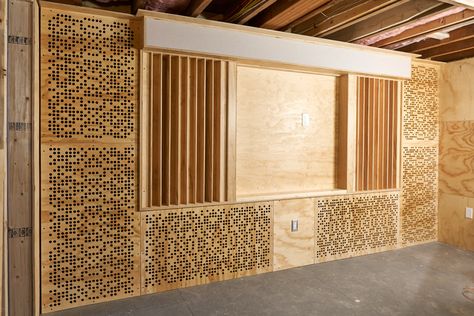 How To Make A Professional Grade Air Cleaner For The Shop - IBUILDIT.CA Drawing Donkey, Skyline Diffuser, Piano Rooms, Mastering Studio, Acoustic Room, Acoustic Diffuser, Wooden Barn Doors, Plywood Edge, Sound Bars