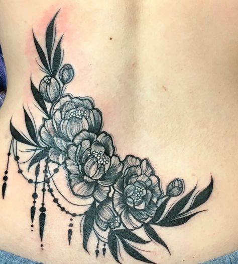 Floral peony cover up back tattoo by Krystel Ivannie Tattoo Cover Up Ideas For Women Ribs, Shoulder Cover Up Tattoos, Henna Tattoo Back, Cover Up Tattoo Ideas, Up Tattoo Ideas, Back Female, Tatuaje Cover Up, Feminine Back Tattoos, Lower Back Tattoo