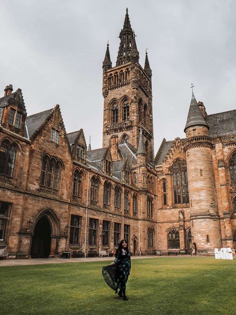 The Ultimate University of Glasgow Outlander Film Location Guide 3 Oxford University Harry Potter, Harry Potter Oxford, Scotland Hogwarts, Glasgow Aesthetic, Glasgow History, Scotland University, Hp Shifting, Hogwarts University, Hogwarts Visuals