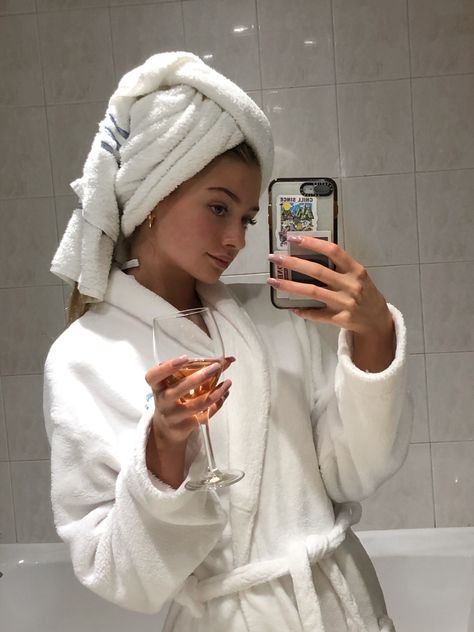 Towel Hair Aesthetic, White Towel Aesthetic, White Towel Photoshoot, Towel In Hair Aesthetic, White Bathrobe Aesthetic, White Dressing Gown, Towel On Hair Photo, Bathrobe Aesthetics, Hair Towel Aesthetic