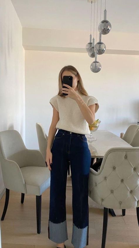 Old Money Causal Outfits, Informal Job Interview Outfit, Jean Work Outfits Women Office Summer, Basic Outfits For University, Florida Business Casual Women, Intern Outfit College, Uni Fits Summer, Summer Scarf Outfit, Work Outfit Blazer