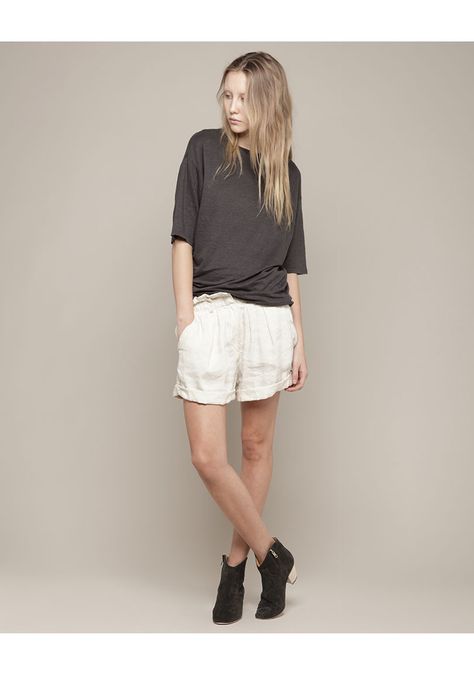 Isabel Marant / Dicker Boots Isabel Marant Dicker Boots, Simply Fashion, Knife Pleat, Style Muse, Elastic Waist Shorts, Feminine Outfit, Elbow Length Sleeve, Parisian Style, Dream Wardrobe