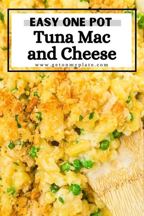 This Tuna Mac and Cheese is a hearty, delicious throwback recipe that never disappoints! In this version, everything is made in ONE POT, but has the option to bake into a tuna mac and cheese casserole with a crunchy, buttery topping…or just eat it straight from the pot! Either way, you will love this easy, creamy mac and cheese that’s done in 30 minutes! Easy Creamy Mac And Cheese, Tuna Mac And Cheese, Mac And Cheese One Pot, Tuna Casserole Easy, Easy Mac N Cheese, Mac And Cheese Casserole, Tuna Casserole Recipes, Boxed Mac And Cheese, Easy Macaroni