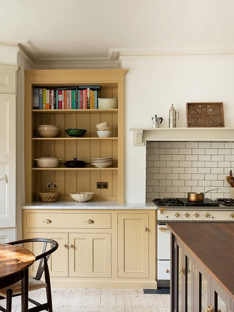 The founder of DeVol defines perfection. English Style Kitchen, Kitchen Open Shelves, Dreamy Kitchens, Kitchen Cabinet Inspiration, Open Cabinet, Devol Kitchens, Living Room Design Inspiration, Italian Kitchen, Cozy Kitchen