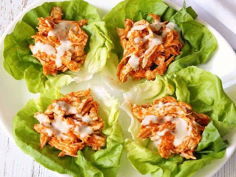 Buffalo Chicken Lettuce Wraps - Healthy Recipes Blog Buffalo Chicken Lettuce Wraps, Lettuce Wraps Healthy, Chicken Lettuce Wraps Recipe, Buffalo Chicken Wraps, Easy Buffalo Chicken, Lettuce Wrap Recipes, Shredded Chicken Recipes, Healthy Buffalo Chicken, Chicken Lettuce Wraps