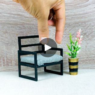 Doll House Diy, Dollhouse Furniture Tutorials, Miniature Chair, Lawn Chair, 10k Views, Lawn Chairs, House Diy, Dollhouse Furniture, Doll House