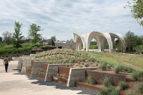 Confluence Park Berm Berm Landscape, Confluence Park, Donor Wall Design, Lake Flato, Donor Wall, San Antonio River, Ad Magazine, Concrete Pavers, Public Park