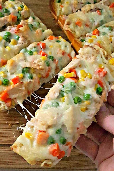 Chicken Pot Pie French Bread Pizza – A Kitchen Hoor's Adventures Chicken Pot Pie Pizza, Pizza Pot Pie Recipe, Friday Dinners, French Breads, Calzone Recipes, Pizza Pot Pie, Pizza Tacos, Chicken Flatbread, Calzone Recipe