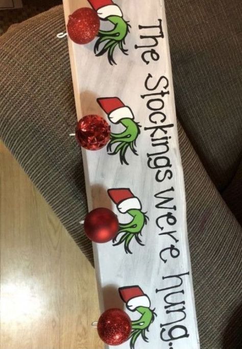 Christmas Stocking Holder Ideas, Stocking Holder Ideas, Diy Christmas Stocking, Grinch Crafts, Grinch Decorations, Grinch Christmas Party, Whoville Christmas, Grinch Christmas Tree, Grinch Christmas Decorations