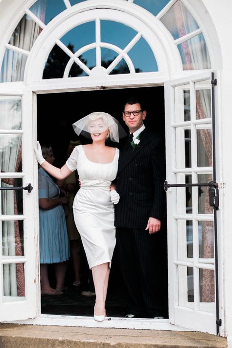 Marilyn Monroe & Arthur Miller’s Wedding · Rock n Roll Bride Marilyn Wedding Dress, Marilyn Monroe Wedding Dress, Monroe Wedding Dress, Eco Friendly Wedding Ideas, Marilyn Monroe Wedding, Arthur Miller, Iconic Weddings, Gentlemen Prefer Blondes, Eco Wedding