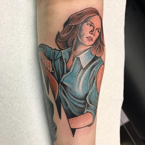 Laurie Strode tattoo. Laurie Strode Tattoo, Laurie Strode, Future Tattoos, Portrait Tattoo, Tattoo Ideas, Piercings, Tattoos, Halloween