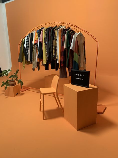 Exhibition Stall Design For Clothes, Cool Clothing Rack, Pop Up Merchandise Display, Clothing Pop Up Display, Instore Display Design, Clothing Brand Pop Up Shop Setup, Clothes Booth Design, Apparel Booth Display, Display Merchandise Ideas