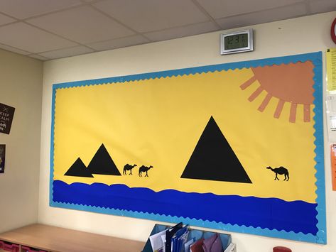 Ancient Egypt KS2 topic display! Ancient Egypt Display Ks2, Egypt Decorations Classroom, Ancient Egypt Art For Kids, Ancient Egypt Makeup, Ancient Egypt Illustration, Ancient Egypt Tattoo, Ks2 Display, Ancient Egypt Display, Ancient Egypt Clothing