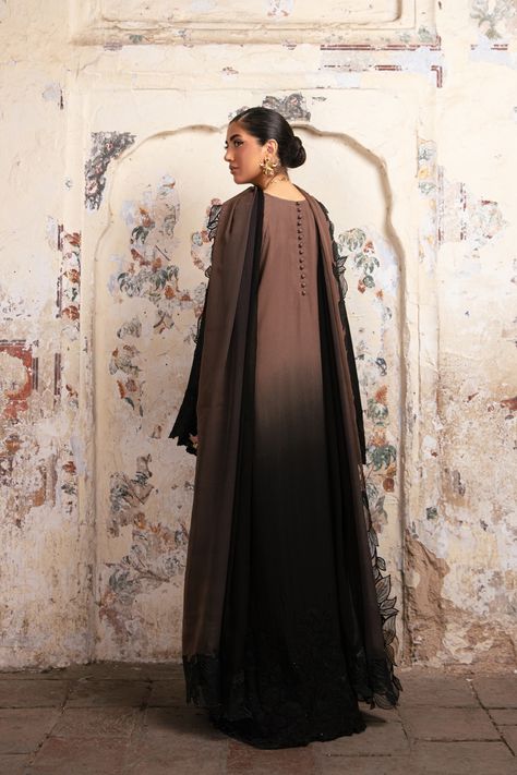 AZAL - Azal Capsule Collection SS 24 - NILOFER SHAHID Nilofer Shahid, Eid Collection, Box Pleats, Capsule Collection, Queen Of Hearts, The Shirt, Open Up, Bridal Collection, Beauty