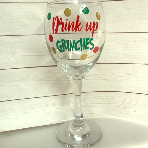 Drink Up Grinches Wine Glass Perfect For This Season To Drink In Style For Yourself Or Even As A Gift Painted Wine Glasses For Christmas, Grinch Wine Bottle, Peach Crafts, Wine Glass Christmas, Drink Up Grinches, Christmas Wine Glasses, Grinch Party, Christmas Color, Painted Wine Glasses