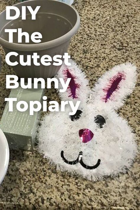 This project is so fun and looks amazing. It's perfect for the Easter season and is great for your holiday decor. diy | easter crafts | easter decor | decor | diy decor | diy easter decor | holiday | diy holiday crafts | deasy holiday crafts | porch decor Bunny Topiary, Holiday Decor Diy, Diy Holiday Crafts, Diy Easter Decor, Diy Easter Crafts, Topiary Diy, Diy Bunny, Diy Tree Decor, Decoration Easter