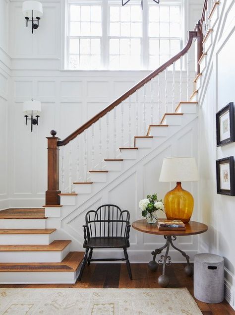 Traditional Staircase in Southern Georgia Home Living Room Traditional Southern, Modern Farmhouse Staircase, Lavender Candles, Southern Georgia, Client Board, Foyer Furniture, Stairs Window, Southern Farmhouse, Traditional Staircase