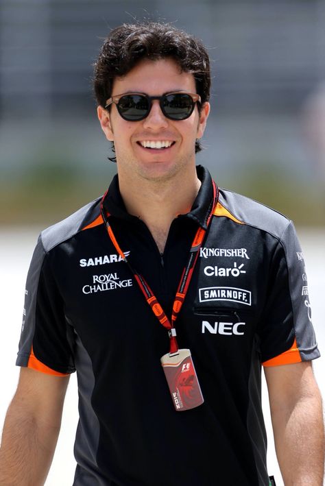 In the Paddock w/Sergio Perez at the 2015 #F1 Bahrain Grand Prix F1 Bahrain, Gp Mexico, Polo T Shirt Design, Everyday Outfits Summer, Cycling Jersey Design, Streetwear Fashion Outfits, Corporate Shirts, Bahrain Grand Prix, Fitness Fashion Outfits