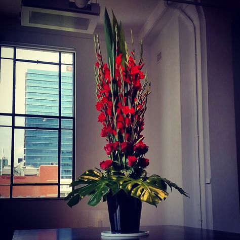 Gladioli & Red Roses, Corporate arrangement - thedailyblossom.com.au Tall Red Flower Arrangements, Confirmation Flowers, Gladiolus Wedding, Gladiolus Bouquet, Gladiolus Arrangements, Red Flower Arrangements, Alter Flowers, Tall Flower Arrangements, Floral Desing