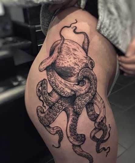 Octopus Hip Tattoo Octopus Thigh Tattoos, Kraken Tattoo, Squid Tattoo, Octopus Tattoo Design, Octopus Tattoos, Cool Arm Tattoos, Upper Arm Tattoos, Tattoos Geometric, Octopus Tattoo