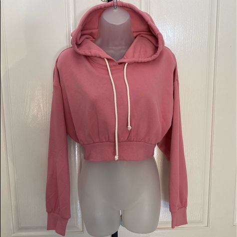 New Wtag-Nia Pink Crop Hoodie S Pink Cropped Hoodie, Crop Top Hoodie, Crop Hoodie, Cropped Hoodie, Sweatshirts Hoodie, Crop Tops, Sweatshirts, Pink, Women Shopping