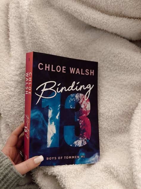 binding 13 by chloe walsh Vision Board Book, Best Books For Teens, Binding 13, Dark Books, Chloe Walsh, Fantasy Books To Read, Book Corners, Reading Log, Wattpad Books