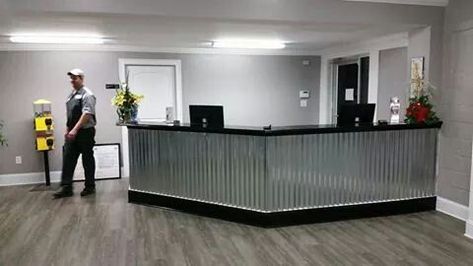 Auto Repair Waiting Room Ideas, Auto Repair Office Ideas, Body Shop Office Ideas, Automotive Office Ideas Waiting Rooms, Auto Repair Shop Design Waiting Rooms, Auto Shop Lobby Ideas, Mechanic Office Ideas, Automotive Office Ideas, Mechanic Shop Office Ideas