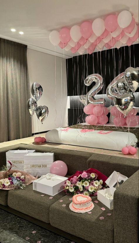 Bad Birthday, Unique Birthday Party Ideas, Unique Birthday Party, Birthday Room, Balloons Cake, Happy Birthday Decor, Dream Birthday, Birthday Room Decorations, Birthday Goals