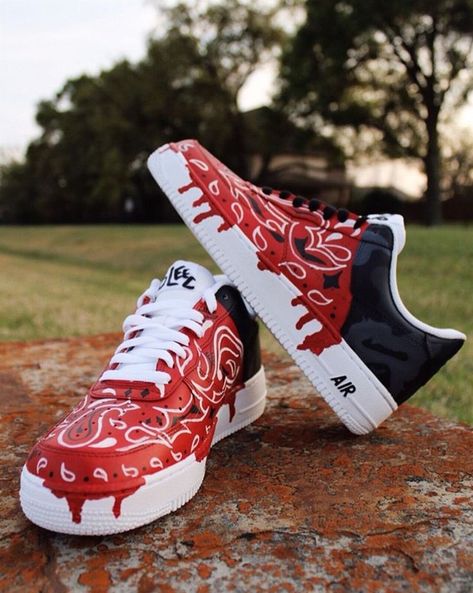 Red Bandana Shoes, Bandana Shoes, Nike Red Sneakers, Red Nike Shoes, Air Force One Shoes, Custom Sneakers Diy, Nike Shoes Air Force, White Nike Shoes, Nike Fashion Shoes