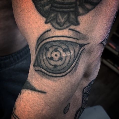 Rinnegan Eye Tattoo, Rinnegan Tattoo, Rinnegan Eye, Chest Tattoo Birds, Tattoo Birds, Naruto Eyes, Back Of Neck Tattoo, Naruto Shippudden, Naruto Tattoo