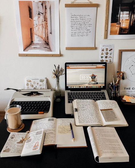 cath on Instagram: “always a fan of more than one opened book✨✨ missing this desk situation (featuring my new @ovalwarecoffee double wall glass!!🤩🧡) . i’m…” School Organization Notes, Study Board, Study Organization, Studying Life, Study Room Decor, Study Space, Study Motivation Inspiration, School Inspiration, Study Desk