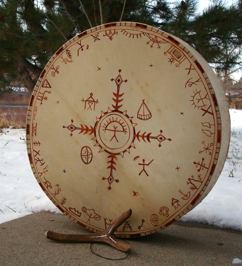 siperian style shaman drum | Merja Waters | Flickr Shaman Symbols, Shaman Woman, Frame Drums, Shaman Drum, Drums Art, Shamanic Journey, Shamanic Healing, Medicine Wheel, Mesopotamia