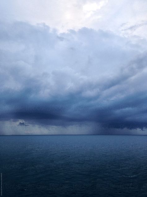 Heavy Clouds, Calm Sea, Tropical Sea, Liminal Spaces, The Calm, Royalty Free Stock Photos, High Resolution, Architecture, Wall