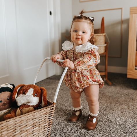 eleven months of aspyn daisy��🌼 i cannot express how much love this little girl puts on my heart. her beautiful long red hair, her innocent baby blue eyes, her sweet developing personality, and everything else about her brings me so much joy🌷 bows + romper: @minnieandmonty.co (code’ASPYN10’) shoes: @adelisaandco (code ‘OCCURRINGWITHOLIVIA10’) #girlmom #girlythings #babyhairstyle #babyhair #redhead #babygirl #babygirlstyle #vintage #vintageaesthetic #vintagenursery #littlegirl #cottagecore #di... Cottagecore Baby, Baby Blue Eyes, Long Red Hair, Vintage Nursery, Long Red, Baby Outfits, Girl Mom