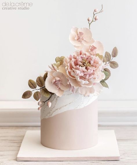 Blush Wedding Cake, Blush Pink Wedding Cake, Flower Cake Design, Blush Wedding Cakes, Sugar Flowers Cake, Single Tier Cake, Birthday Cake With Flowers, Small Wedding Cakes, Beautiful Cake Designs