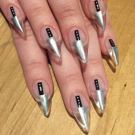 Killer Knives Halloween Manicure, Pastel Nails Designs, Nail Design Video, Pretty Nail Designs, Halloween Nail Designs, Short Acrylic Nails Designs, Art Halloween, Halloween Nail, Pastel Nails