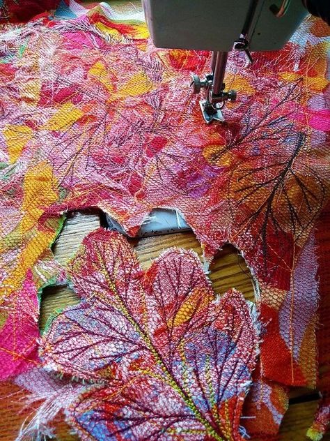 Fabric Collage Ideas, Fiber Art Collage, Leaf Quilts, Textile Art Techniques, Fabric Brooches, Fabric Leaves, Landscape Art Quilts, Scrap Fabric Crafts, Textiles Artwork