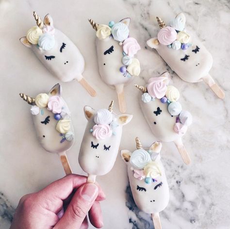 Unicorn Cakepops, Unicorn Cake Pops, Unicorn Food, Unicorn Desserts, Cookies Ideas, Unicorn Foods, Birthday Cake Ideas, Crazy Cakes, Cupcake Cake