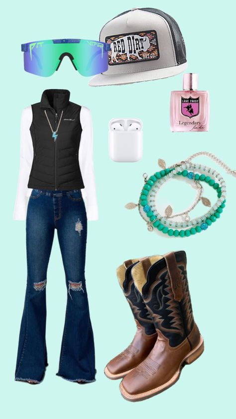 Cute Bootcut Jean Outfits Country, Southern Fits, Summer Outfits Country, Western Outfits With Leggings, Simple Country Outfits, Cute Country Outfits For School Summer, Contry Asthetic Outfits, Country Girl School Outfits, Country Girl Fits For School