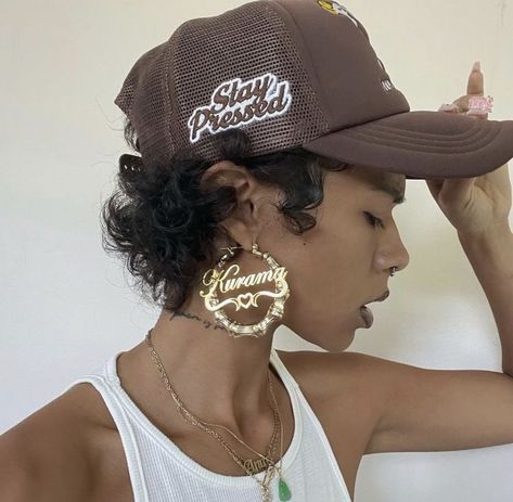 Short Curly Twa Hairstyles, Twa With Hat, Turban On Short Hair, Karrueche Short Hair, Short Hair In Hat, Short Hair With Hats Women, Short Hair With Hat, Hat Hairstyles Short Hair, Hats With Short Hair