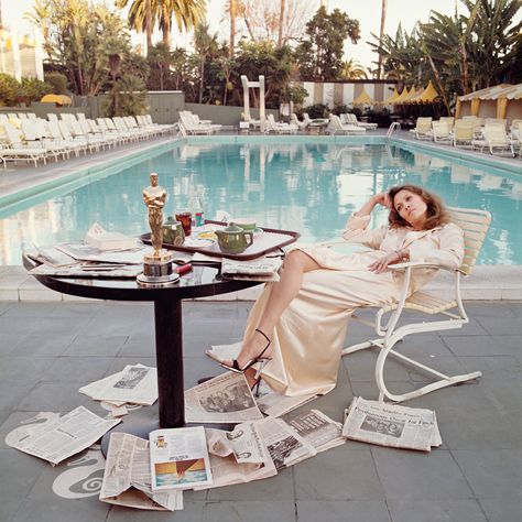 Robert Ryman, Au Twitter, Every Picture Tells A Story, Terry O Neill, Jean Shrimpton, Jennifer Jones, Faye Dunaway, Beverly Hills Hotel, Slim Aarons