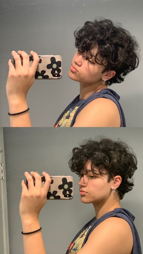 Masc Haircuts For Curly Hair, Unisex Short Curly Haircuts, Masculine Short Curly Hair, Nb Haircut Curly, Masculine Curly Haircut For Women, Lesbian Short Curly Hair, Short Curly Masc Haircuts, Curly Masc Haircut, Curly Queer Hairstyles