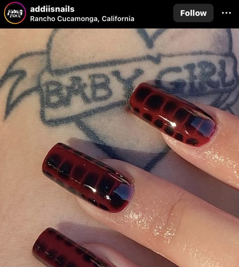 Birthday Nails Scorpio, Scorpio Nails, Black Cherry Nails, Vampy Nails, Indigo Wedding, Smiley World, Formal Nails, Gothic Nails, Cherry Nails