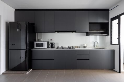 Kitchen Set Grey, Wet Kitchen Design, Kitchen Set Minimalist, Hdb Kitchen, Hdb Renovation, Wet Kitchen, Minimalist Kitchen Cabinets, Laminate Kitchen Cabinets, Grey Interior