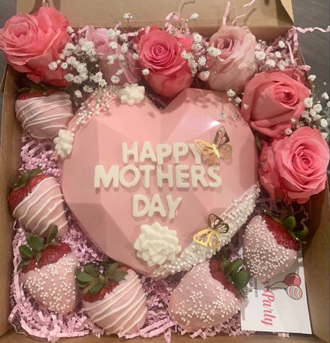 Mother’s Day Smash Heart, Mothers Day Sweets Ideas, Happy Mothers Day Bouquets, Mother Day Chocolate Ideas, Mother Day Sweets Ideas, Mother Day Cakes Ideas, Happy Mothers Day Strawberries, Mother’s Day Heart Cake, Mother’s Day Chocolate Ideas