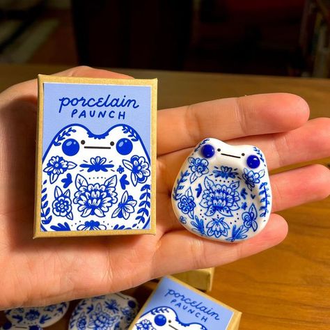 Stay Okay Studio, How To Make Porcelain Jewelry, Sculpture Packaging, Diy Clay Art, Pottery Cute, Porcelain Crafts, Clay Diy Projects, Keramik Design, Ceramics Pottery Art