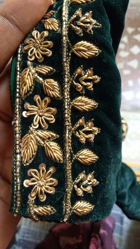 Zardosi Embroidery Suits Pakistani, Zardozi Border, Velvet Blouse Design, Khatli Work, Gold Work Embroidery, Zardosi Work, Hand Work Design, Zardozi Embroidery, Velvet Dress Designs