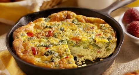 Dairy Aisle: What You Need to Know | The Leaf Nutrisystem Blog Nutrisystem Recipes, Vegetable Frittata, Vegetable Pie, Chorizo Recipes, Fresh Fruit Salad, Cheese Frittata, Kraft Recipes, Idee Pasto Sano, Breakfast Recipes Casserole