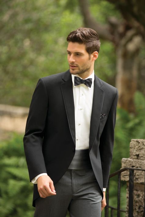 Men’s Black Tie Dress Code | 17 Outfits for Black Tie Events Tuxedo Ideas, Jas Wedding, Black Tie Outfits, Black Tie Dress Code, Prom Tuxedo, Black Tie Suit, Wedding Tuxedo, Suit Ideas, Bakery Ideas