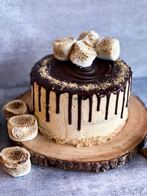 Graham Cracker Cake, Peanut Butter Buttercream, Easy Strawberry Shortcake, Chocolate Ganache Filling, Ice Cream Cakes, Smores Cake, Peanut Butter Marshmallow, Peanut Butter Cake, Cream Cakes